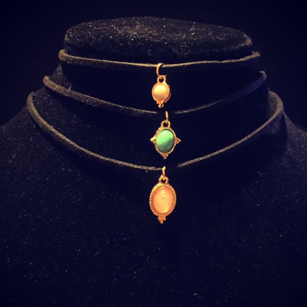 Bling 💎 Box 3 Layered Choker Stone Set - Picture 2 of 3